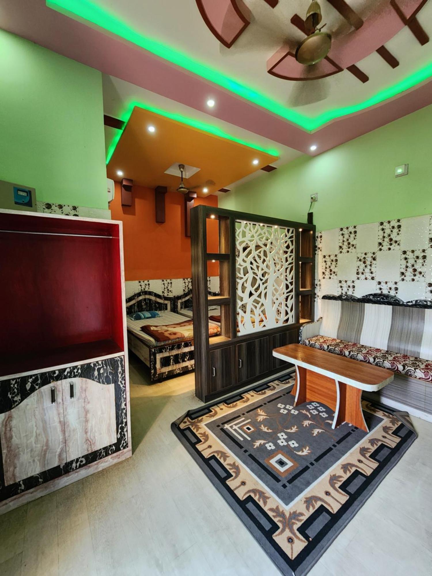 Hotel Shri Durga Baripada Exteriör bild
