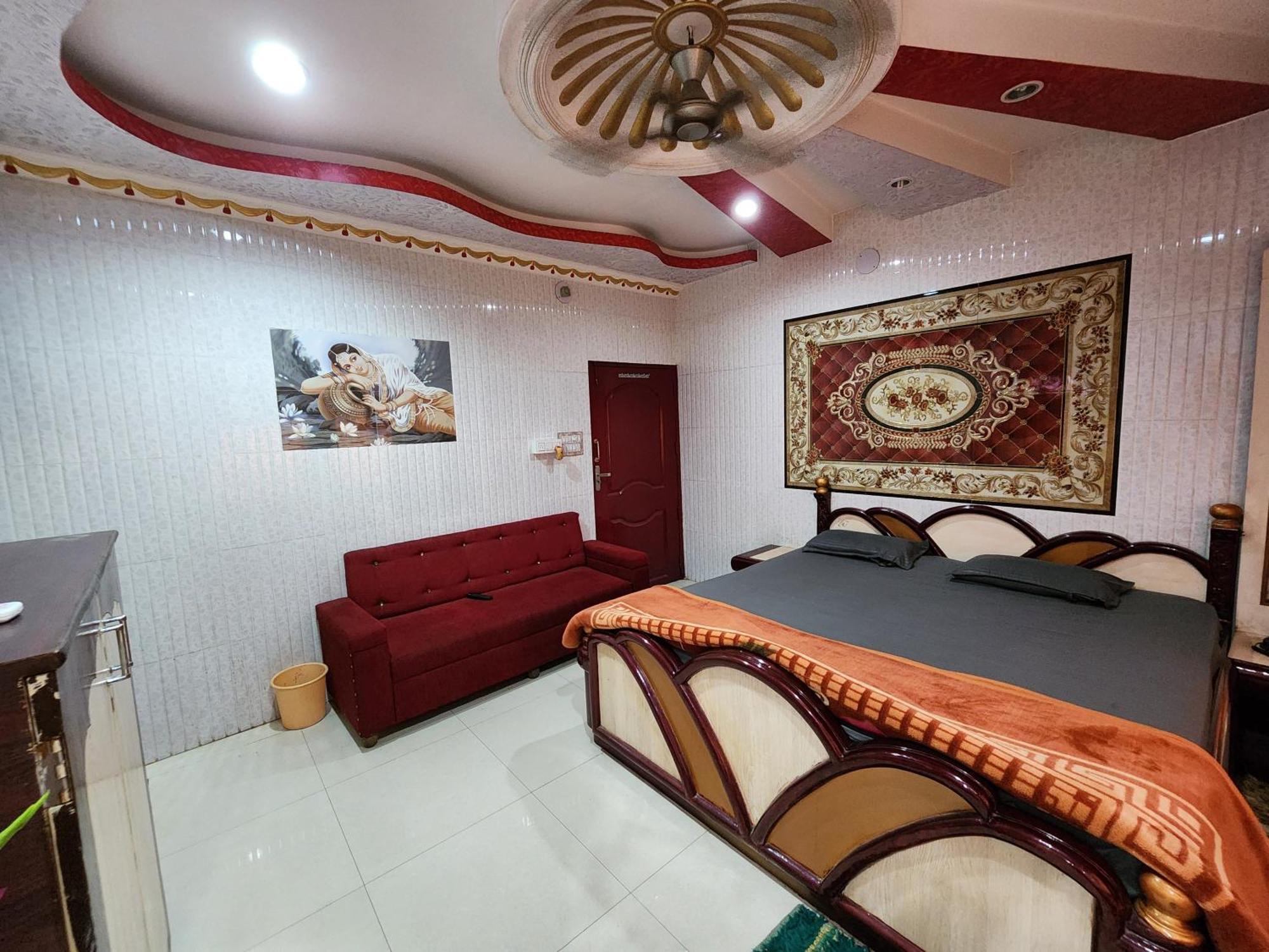 Hotel Shri Durga Baripada Exteriör bild