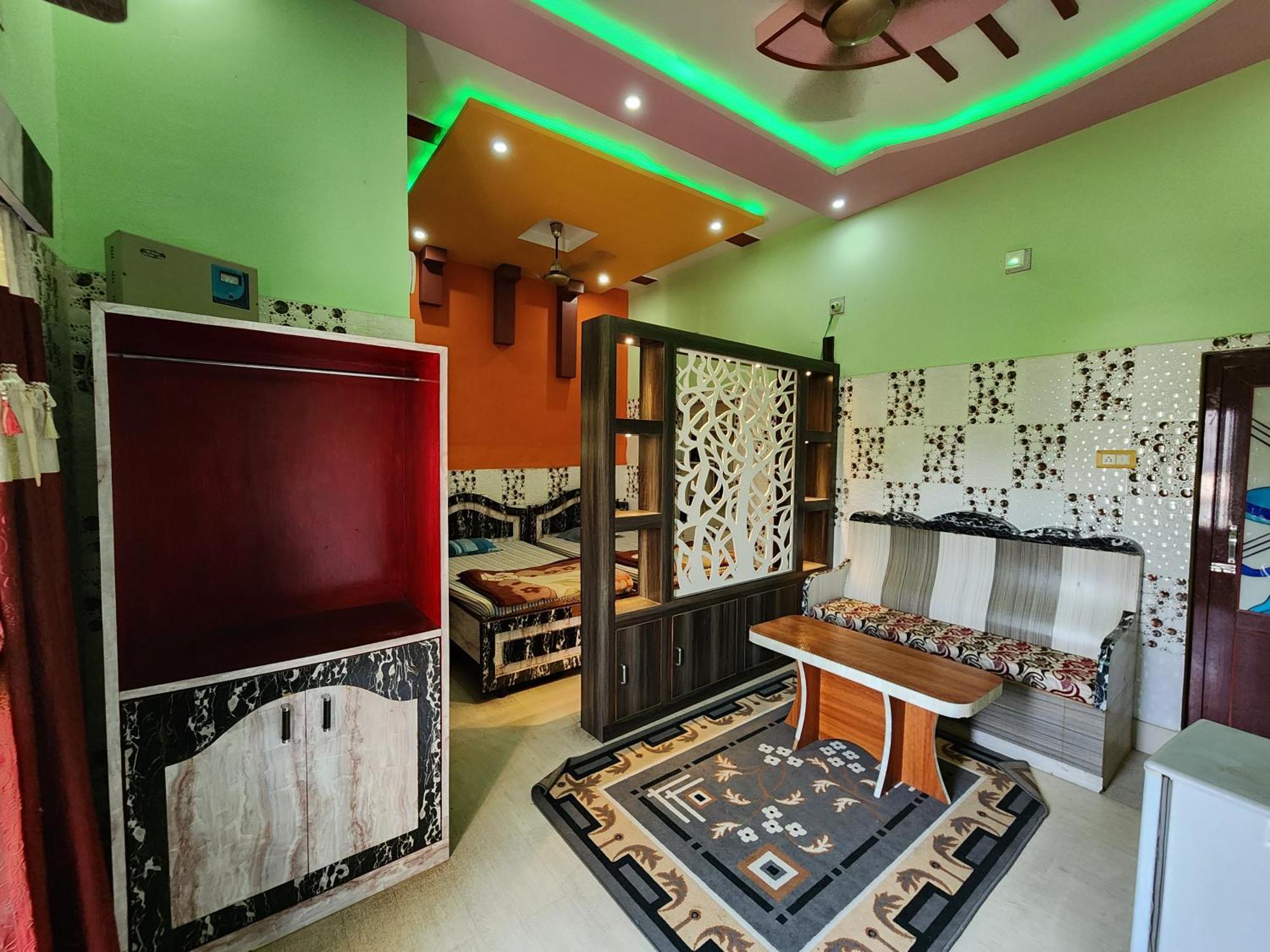 Hotel Shri Durga Baripada Exteriör bild