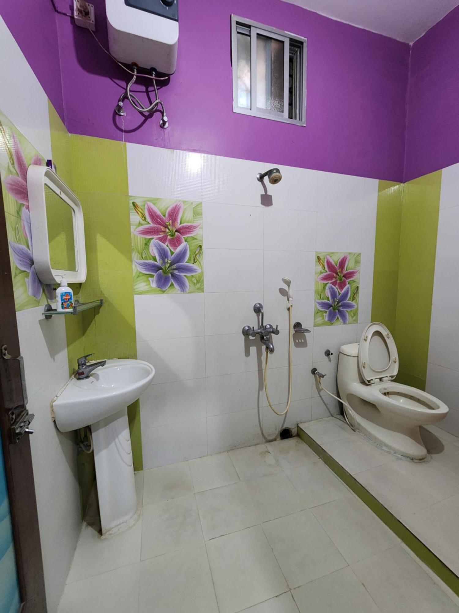 Hotel Shri Durga Baripada Exteriör bild