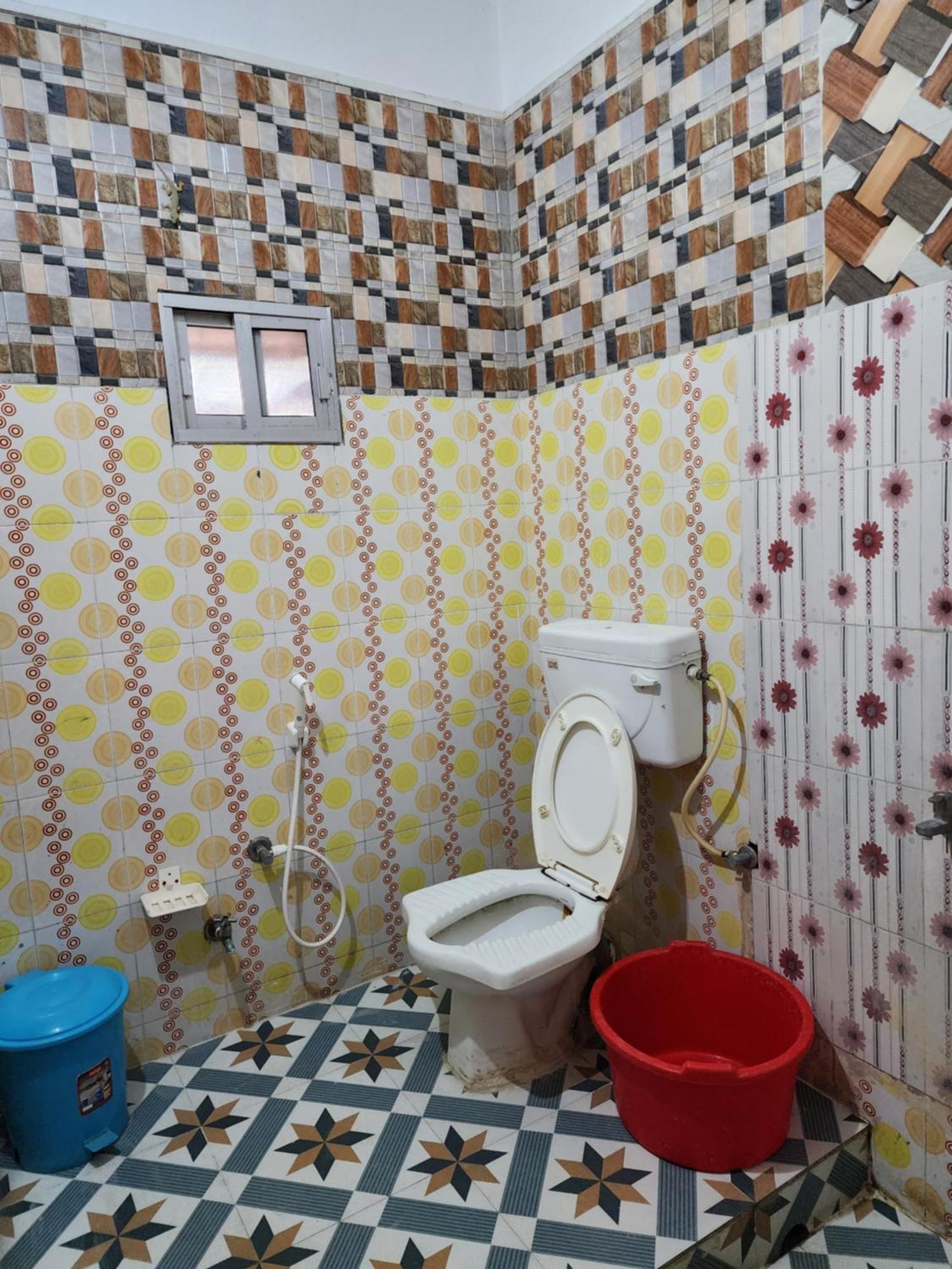 Hotel Shri Durga Baripada Exteriör bild