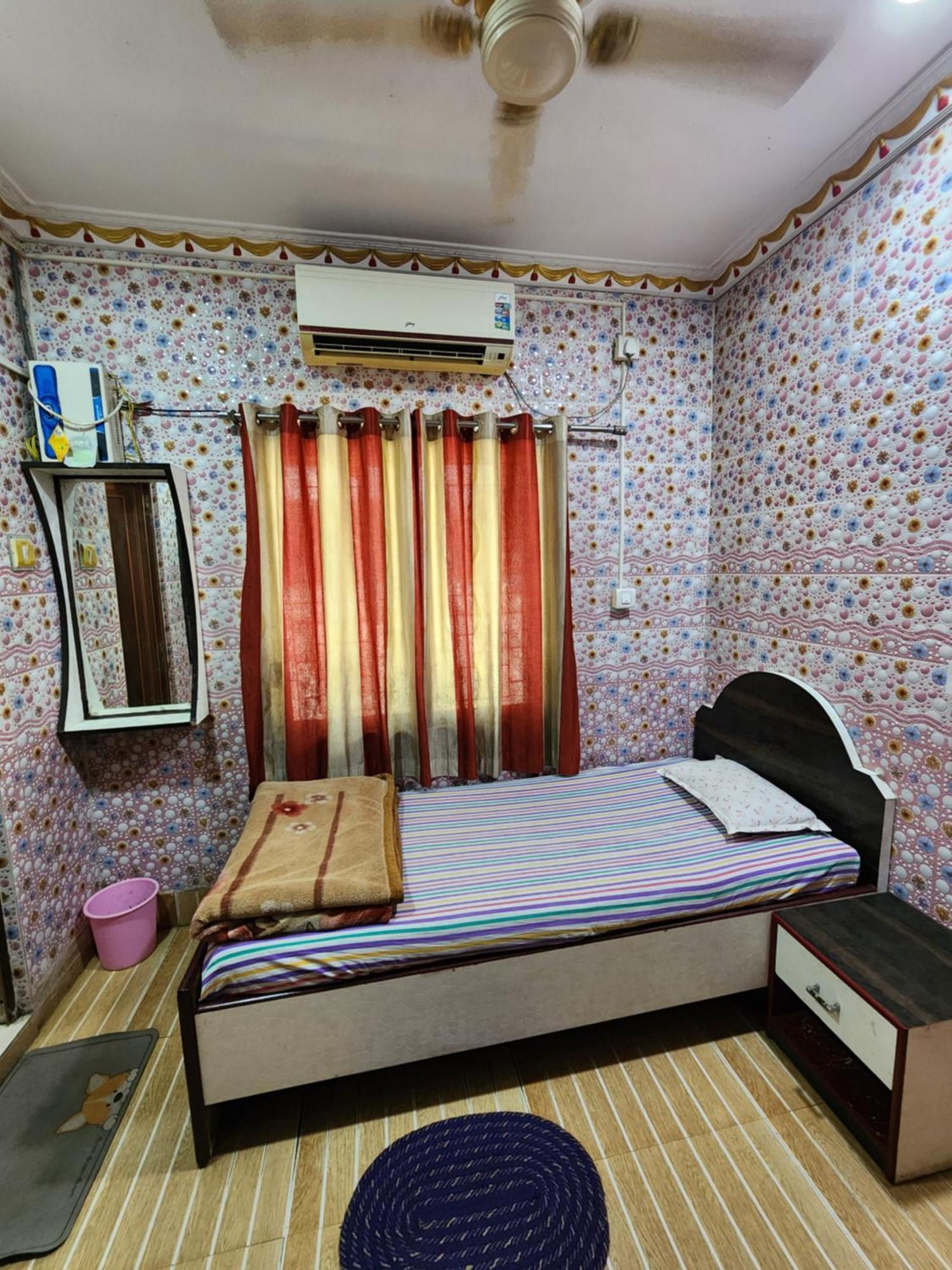 Hotel Shri Durga Baripada Exteriör bild