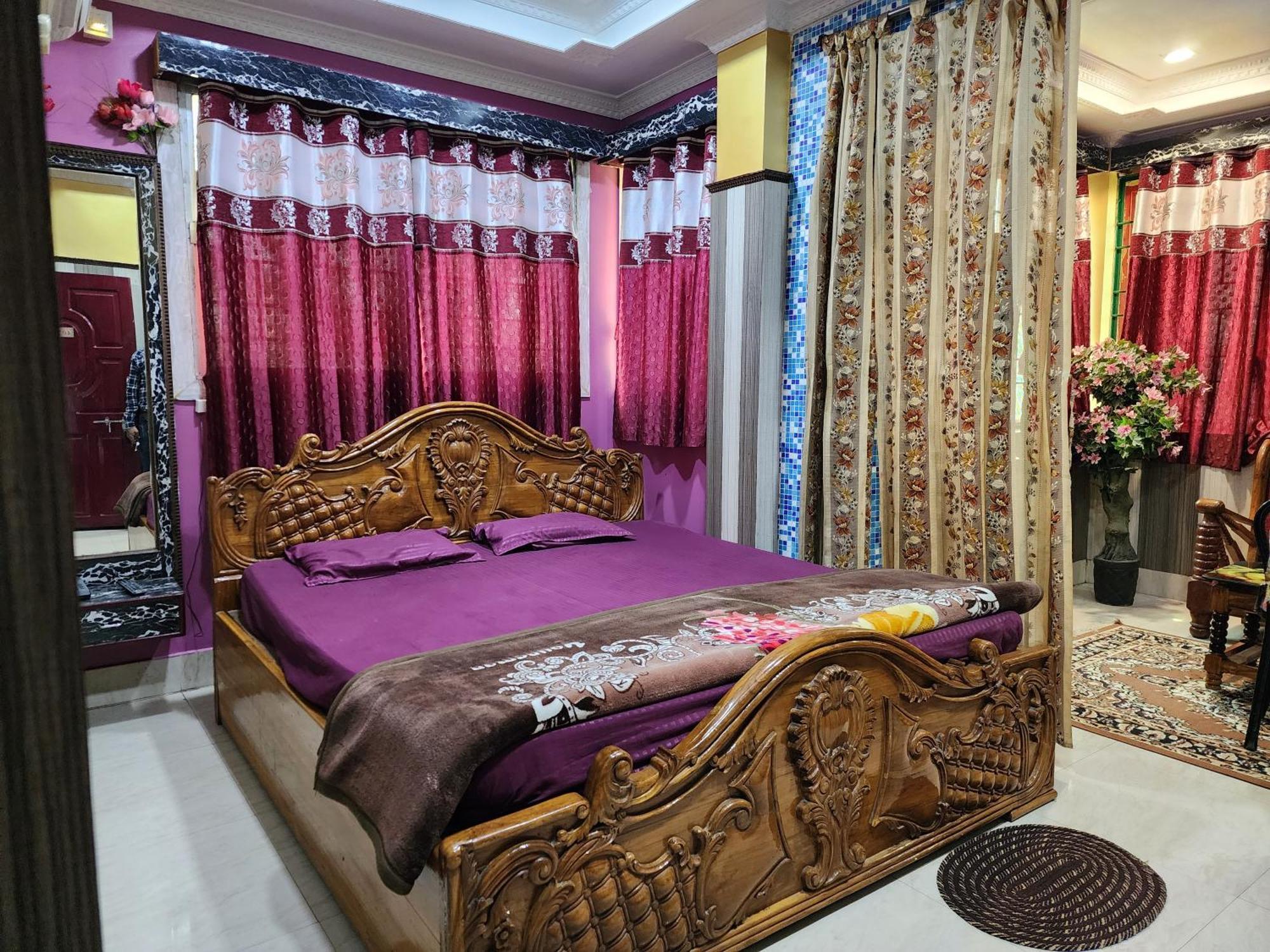 Hotel Shri Durga Baripada Exteriör bild