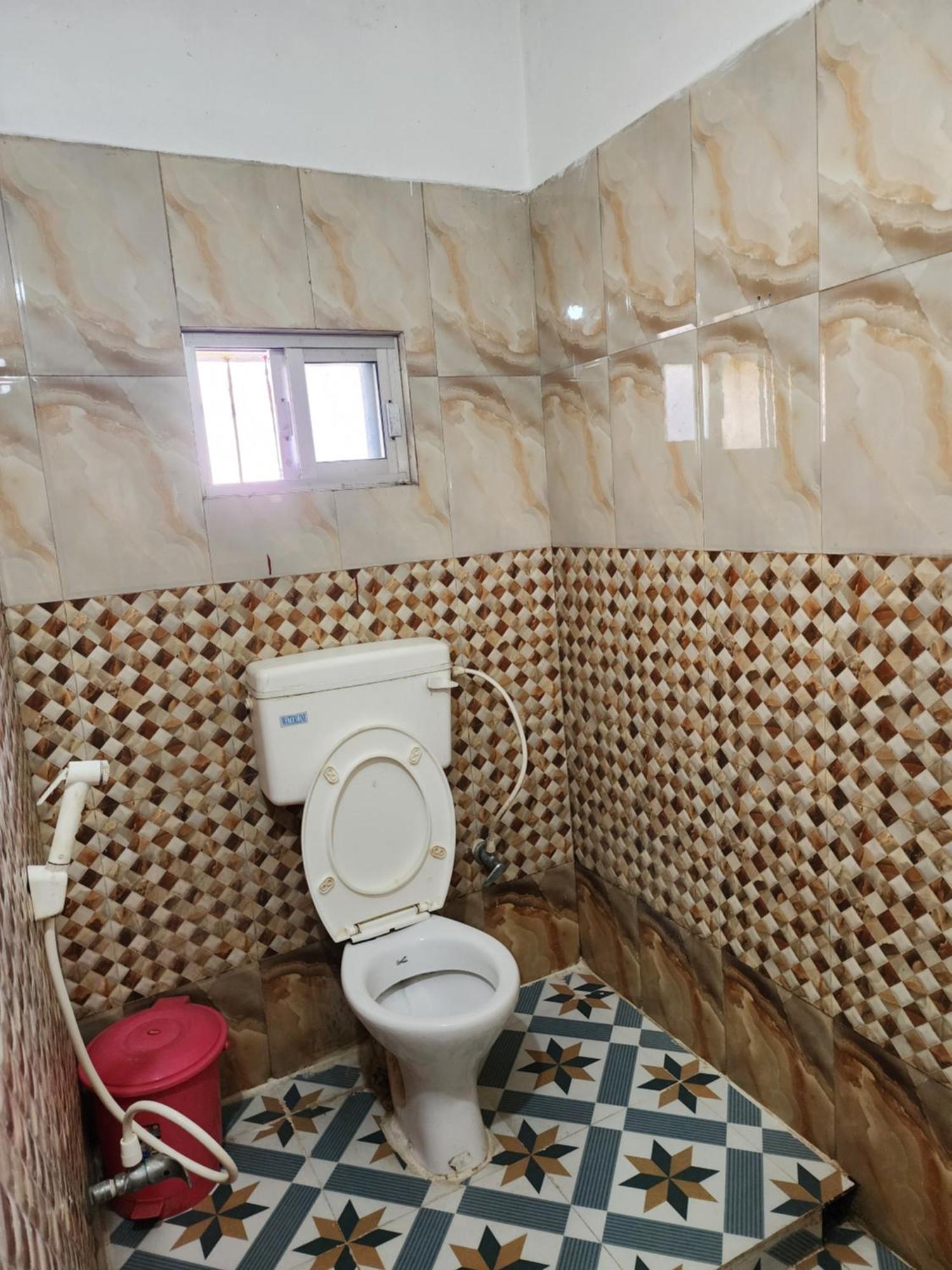 Hotel Shri Durga Baripada Exteriör bild